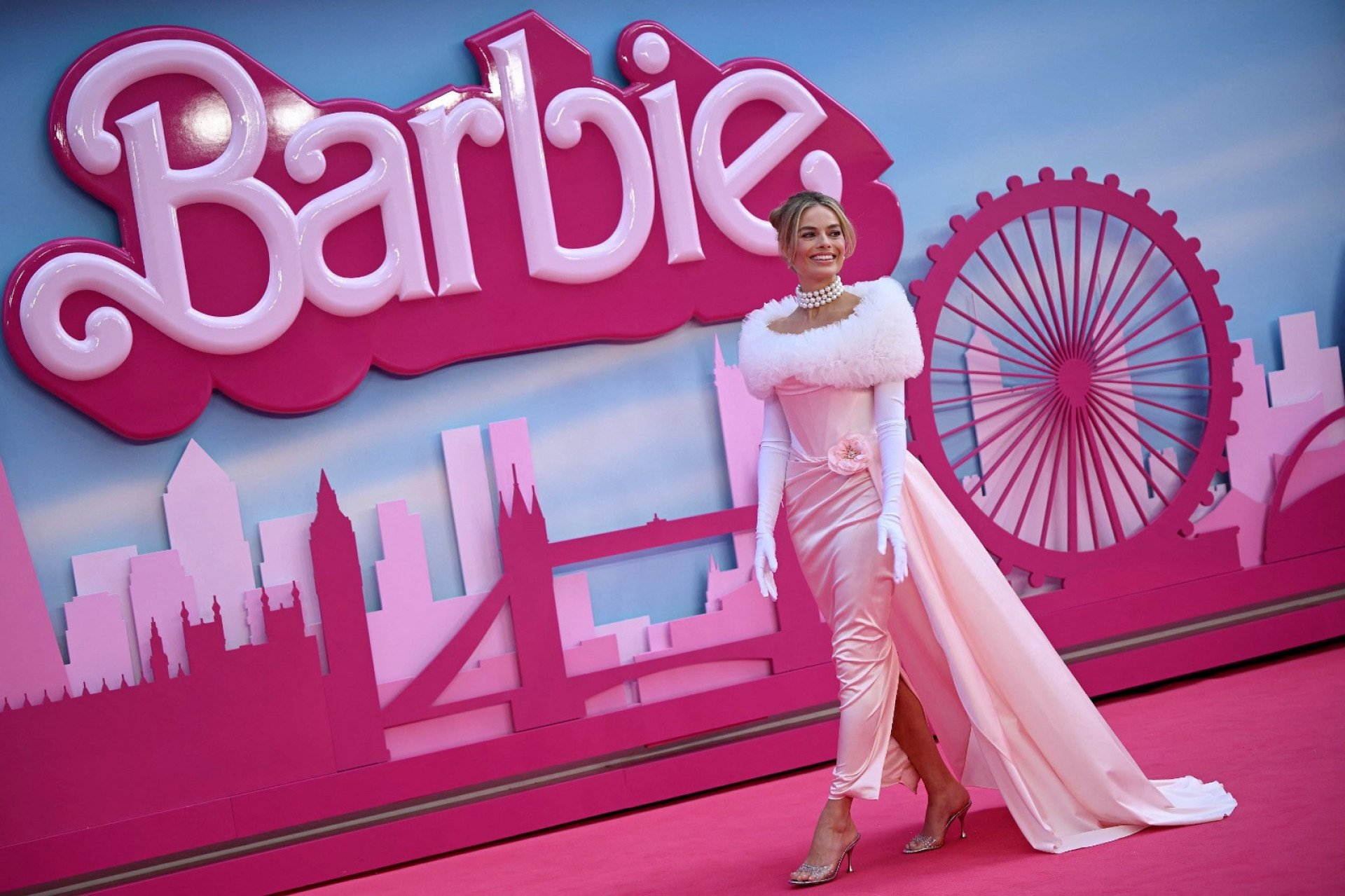 Voces conheciam essa traducao? 😳 #barbie #barbiegirl #barbiemovie #mu