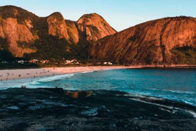 Corpo de Bombeiros é acionado para resgate no Costão de Itacoatiara