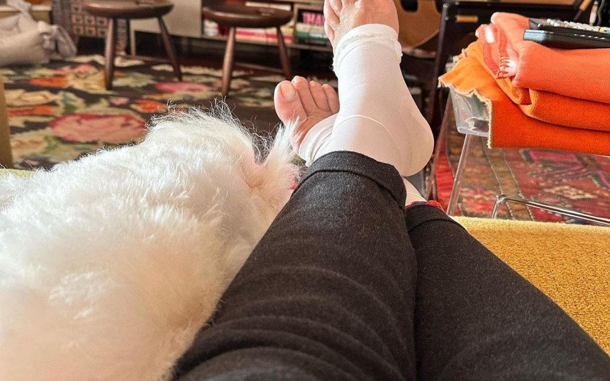 Astrid Fontenelle recebe alta hospitalar ap&oacute;s cirurgia