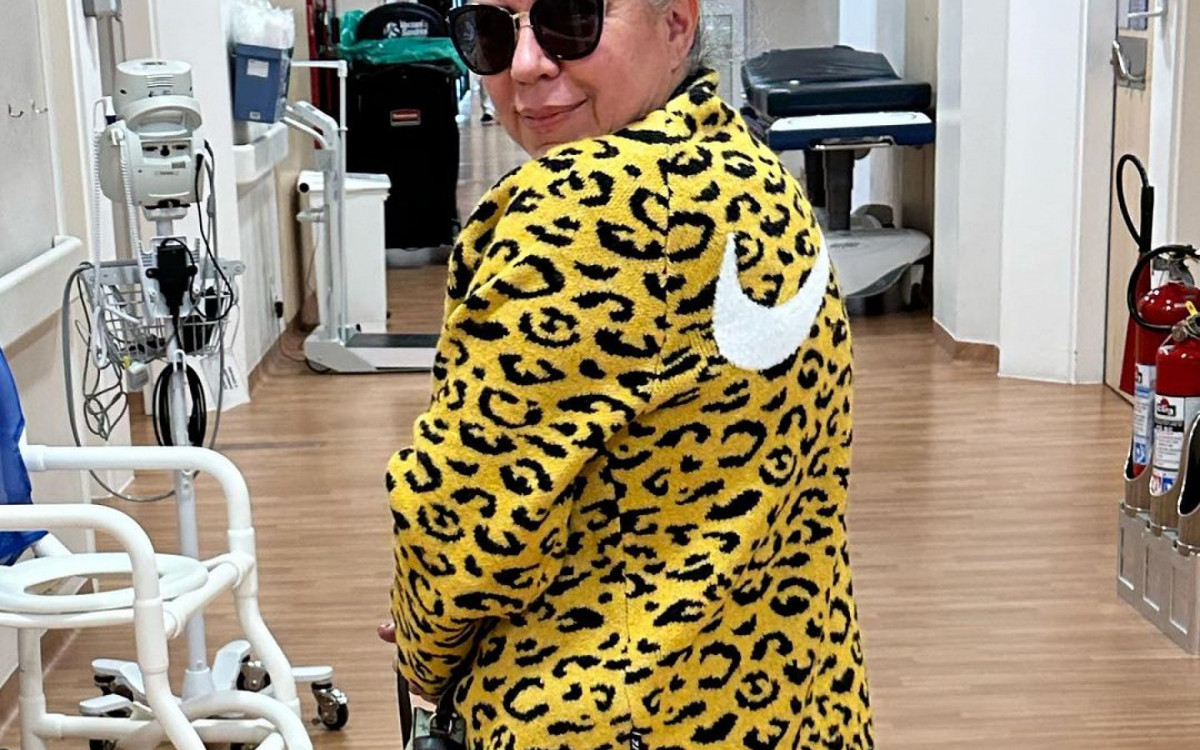 Astrid Fontenelle recebe alta hospitalar ap&oacute;s cirurgia