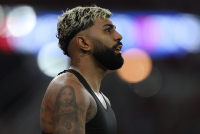 Gabigol liga para narrador após ser chamado de ‘gostoso’ em jogo do Flamengo