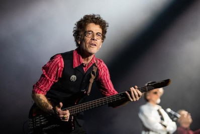 Vereador pede suspensão de cachê de Nando Reis após cantor pedir 'prisão de Bolsonaro' em show