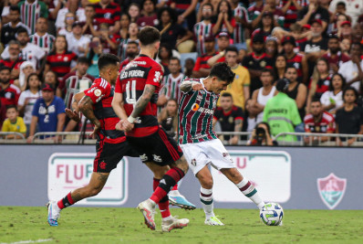 Cano leva terceiro cartão amarelo e desfalca Fluminense na próxima rodada