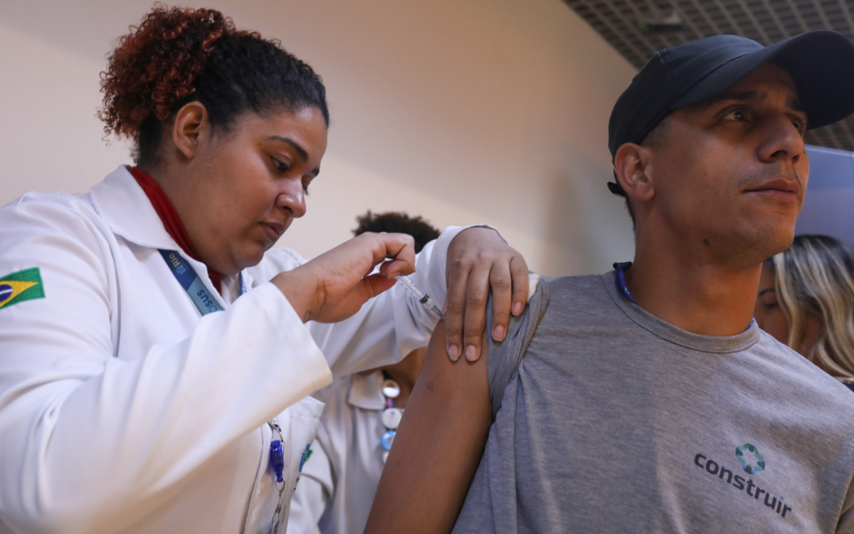 Profissionais estar&atilde;o dispon&iacute;veis para fornecer orienta&ccedil;&otilde;es sobre os benef&iacute;cios da vacina&ccedil;&atilde;o