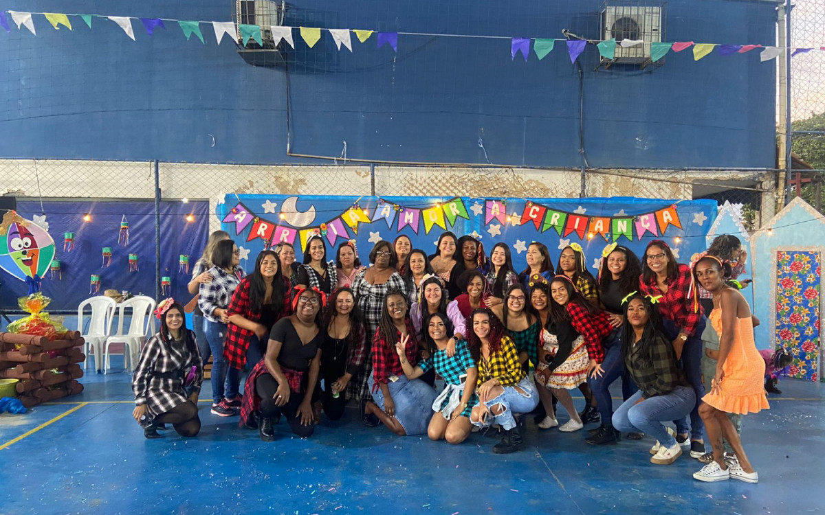 A festa foi realizada no Belford Roxo Country Clube, que ficou decorado com bandeirinhas e barracas de comidas t&iacute;picas