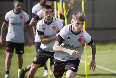 Vasco rejeita assédio do Boca e confia em Ramón Díaz por evolução de Orellano