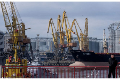 Infraestruturas portuárias no sul da Ucrânia são atingidas por ataque russo