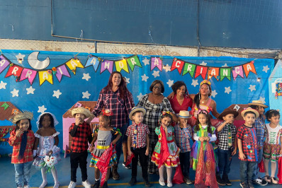 Festa Julina anima a criançada da Creche Municipal Amor à Criança em Belford Roxo