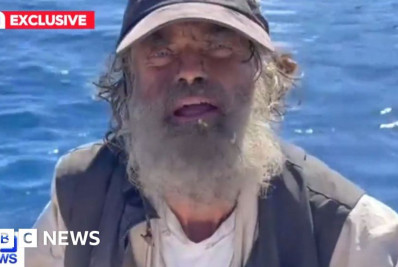 Náufrago resgatado após dois meses à deriva do Pacífico agradece por estar vivo