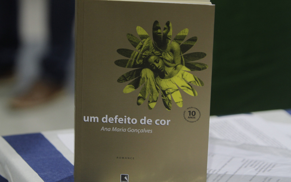Livro 'Um Defeito de Cor' &eacute; tema de oficina da Portela - Marcos Porto/Ag&ecirc;ncia O Dia