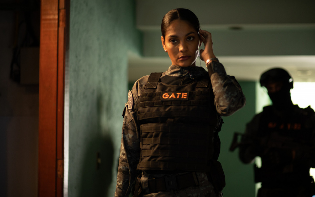 Barbara Reis d&aacute; vida &agrave; major Chacur na s&eacute;rie 'Negociador', do Prime Video - Ariela Bueno/Amazon Studios