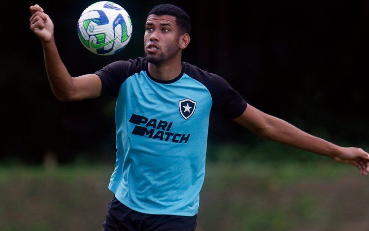 Jefferson foi contratado para o sub-20 do Botafogo em abril