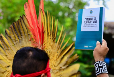 Constituição brasileira é traduzida pela primeira vez para língua indígena