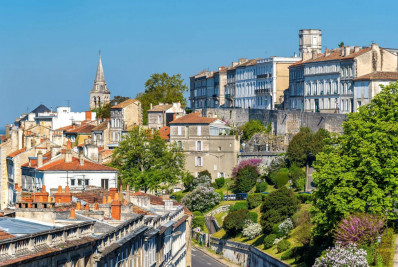 Cidade da França proíbe pessoas de ficarem paradas na rua sob pena de multa