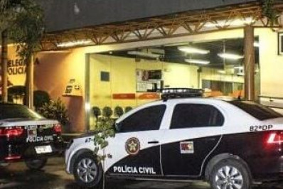 Homem bate na mãe e na irmã e incendeia casa em Maricá