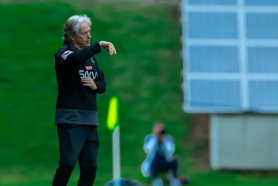 Time de Neymar cogita demitir Jorge Jesus