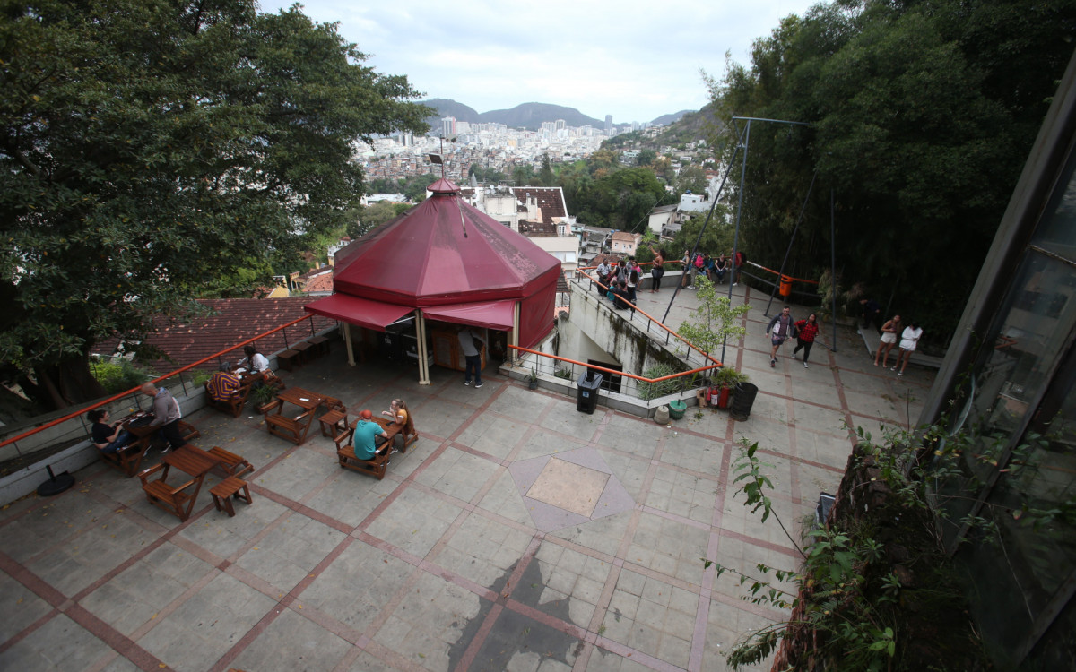 Parque das ruínas, em Santa Teresa passará a se chamar Parque Glória Maria. Nesta Quinta-Feira (20). - Cléber Mendes/Agência O Dia