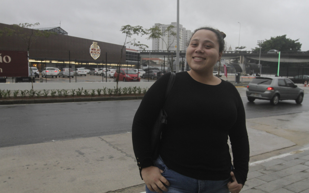 Juliana Pinheiro &eacute; moradora de Niter&oacute;i e est&aacute; empolgada com a inaugura&ccedil;&atilde;o - Marcos Porto/Agencia O Dia