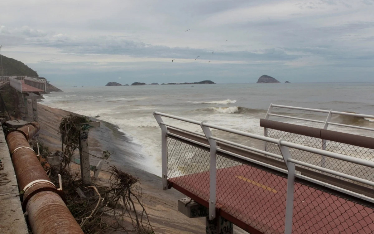 Trecho de 26 metros da Ciclovia Tim Maia que desabou em 2016