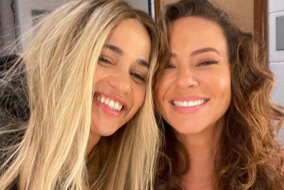 Nanda Costa celebra amizade com Paolla Oliveira após gravação de série