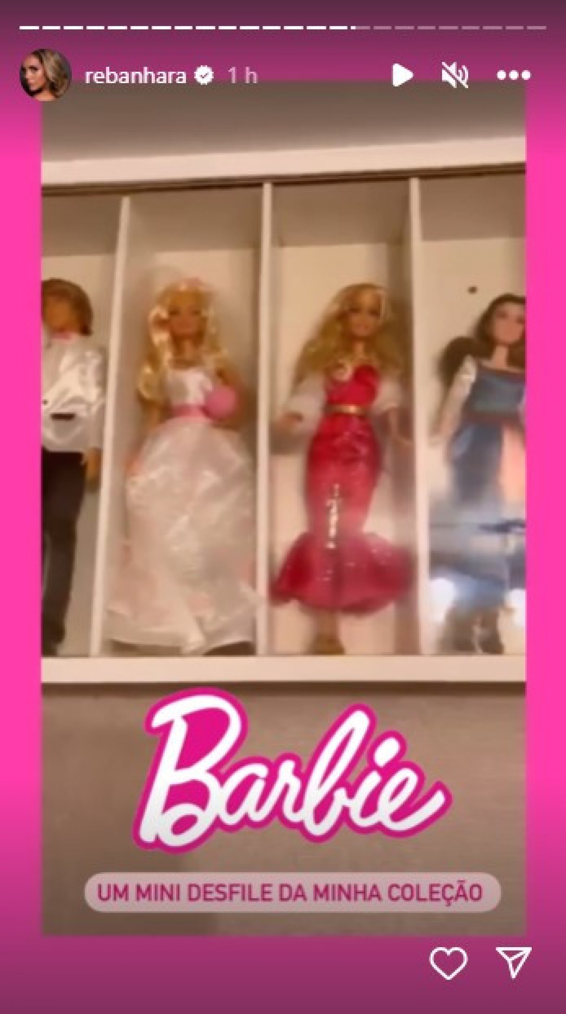 Renata Banhara exibe coleção de bonecas - Reprodução/Instagram