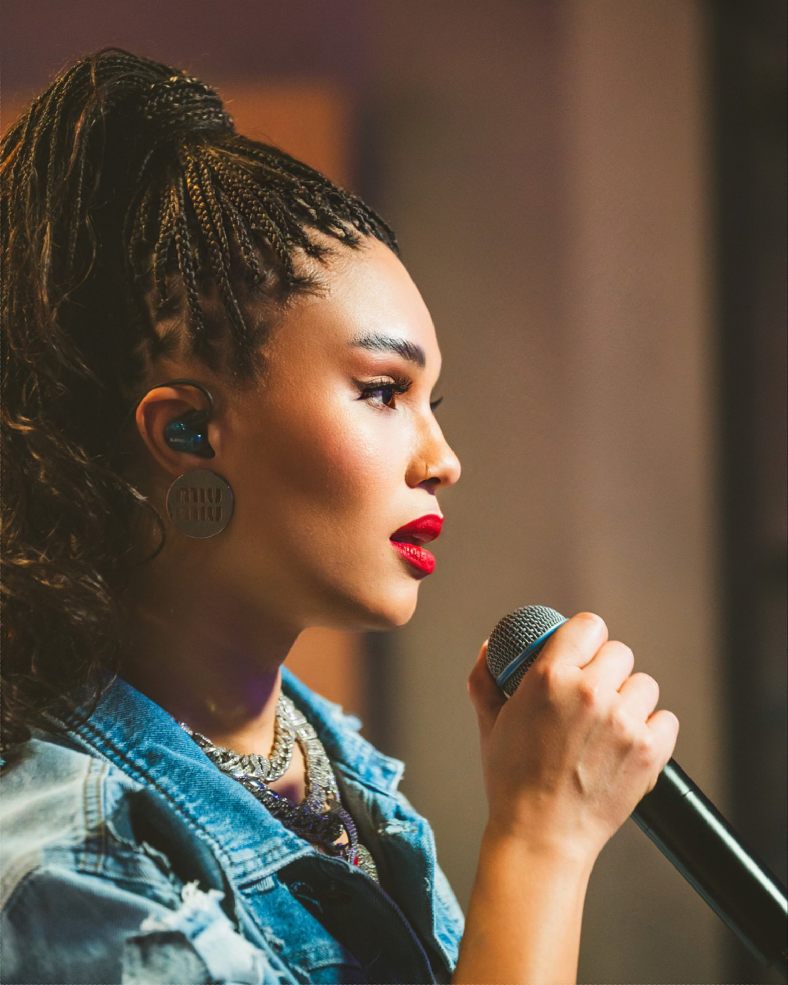 Mumuzinho e Marvvila foram alguns dos convidados de Thais Macedo para a grava&ccedil;&atilde;o de seu novo projeto de in&eacute;ditas