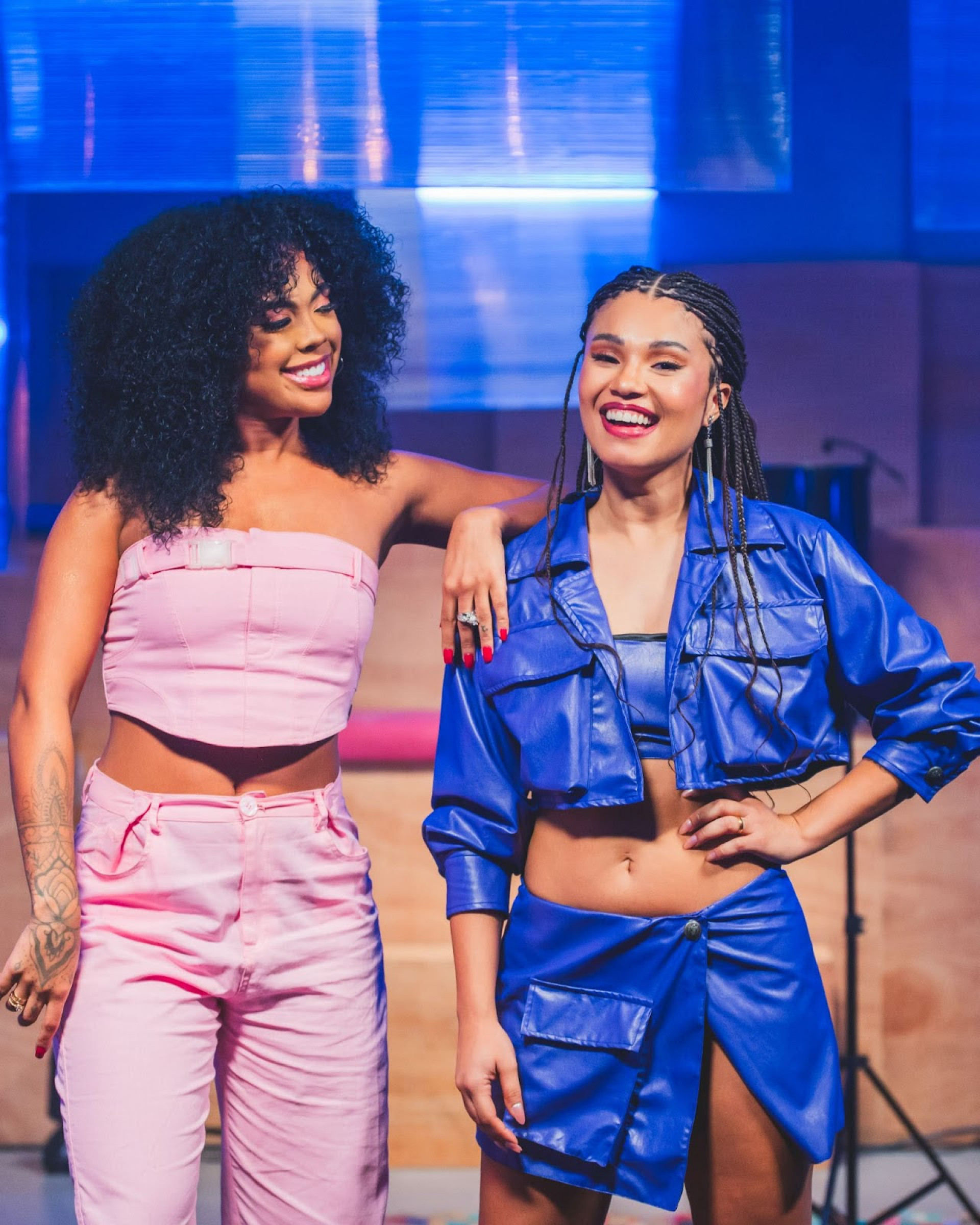 Mumuzinho e Marvvila foram alguns dos convidados de Thais Macedo para a grava&ccedil;&atilde;o de seu novo projeto de in&eacute;ditas