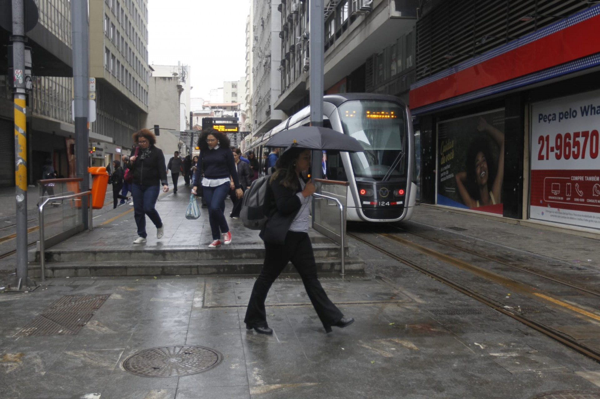 Chuva na noite de quarta-feira deixou o município em estágio de mobilização - Reginaldo Pimenta/Agência O Dia