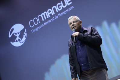 Prefeito de Niterói encerra o primeiro Congresso Nacional de Manguezais