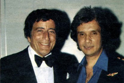 Roberto Carlos lamenta a morte de Tony Bennett e resgata foto rara: 'Meu ídolo'