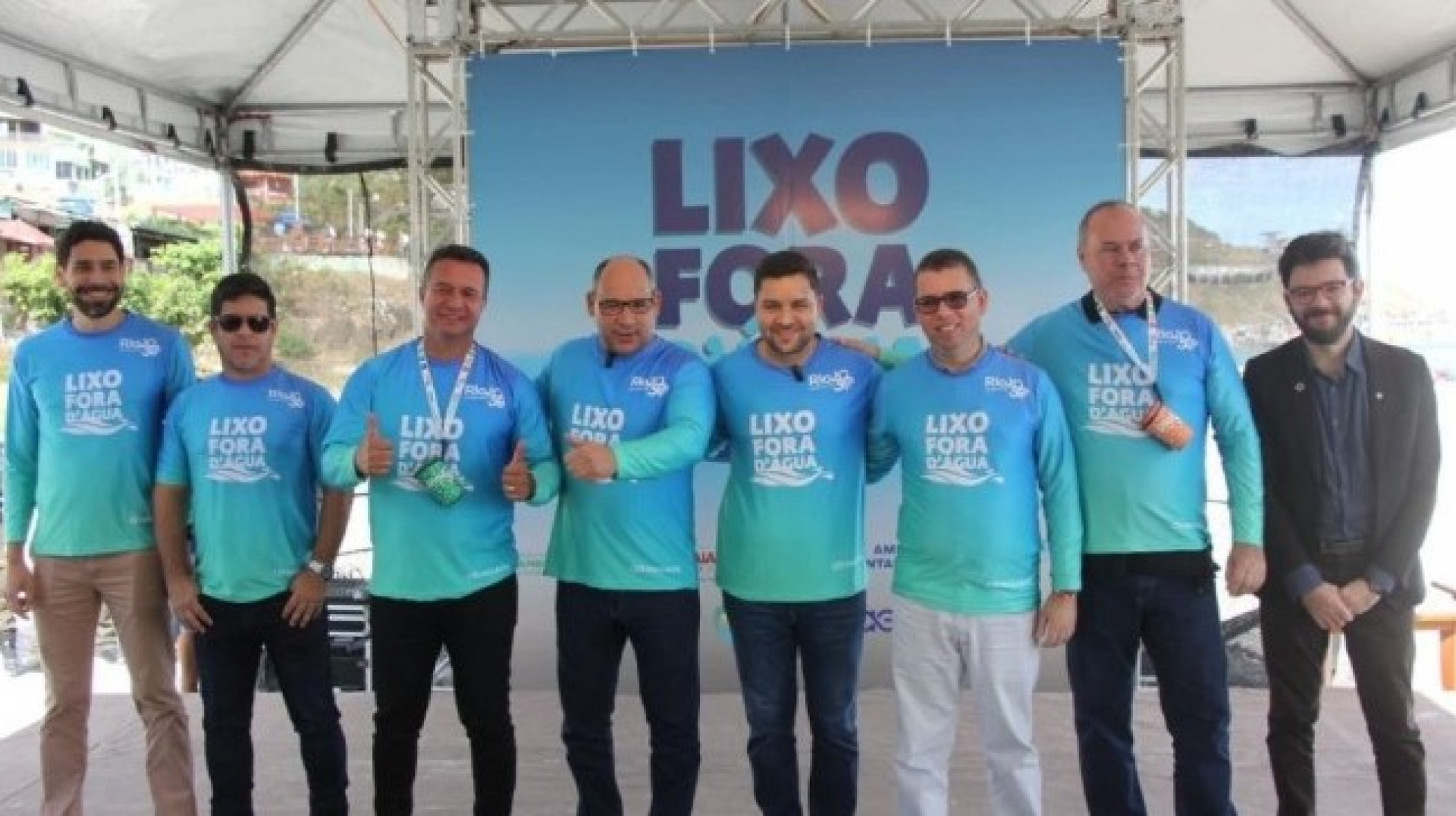 Marcelo Magno e Thiago Pampolha com secret&aacute;rios - Andr&eacute;a Reys (RC24h)