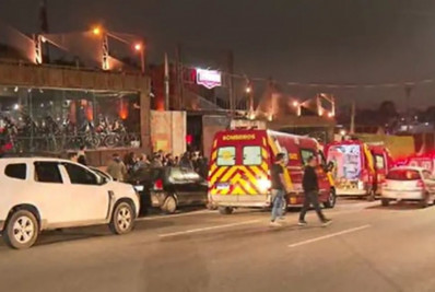 Homem é preso após esfaquear quatro pessoas em bar; uma vítima não resistiu