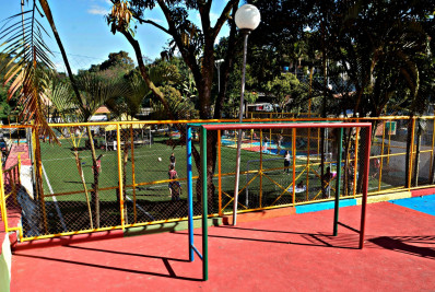 Prefeitura entrega reforma de praça no Padre Josimo