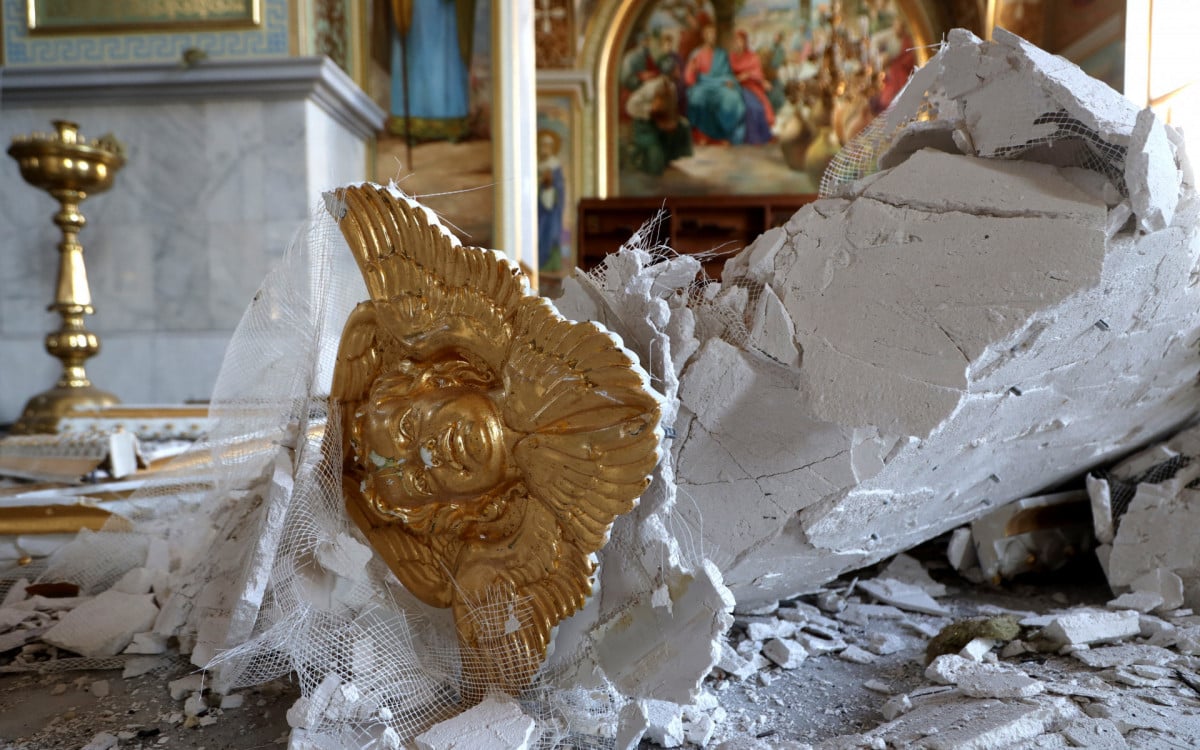 Fragmento da igreja após destruição - Oleksandr Gimanova/AFP