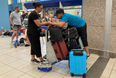 Grécia realiza maior evacuação de sua história por incêndios
