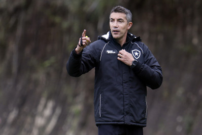 Treinador do Botafogo, Bruno Lage destaca equilíbrio da Série A: 'Qualquer equipe pode vencer um jogo'