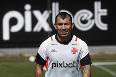 Medel lamenta chances desperdiçadas pelo Vasco em derrota, mas reforça confiança em Ramón Díaz
