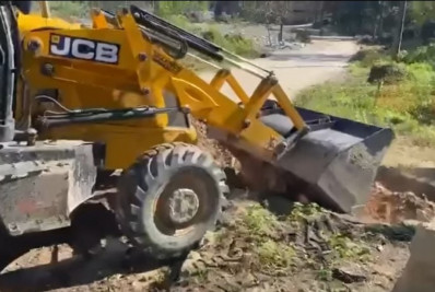 PM retira 07 toneladas de barricadas do tráfico no Complexo de Santa Tereza em Belford Roxo