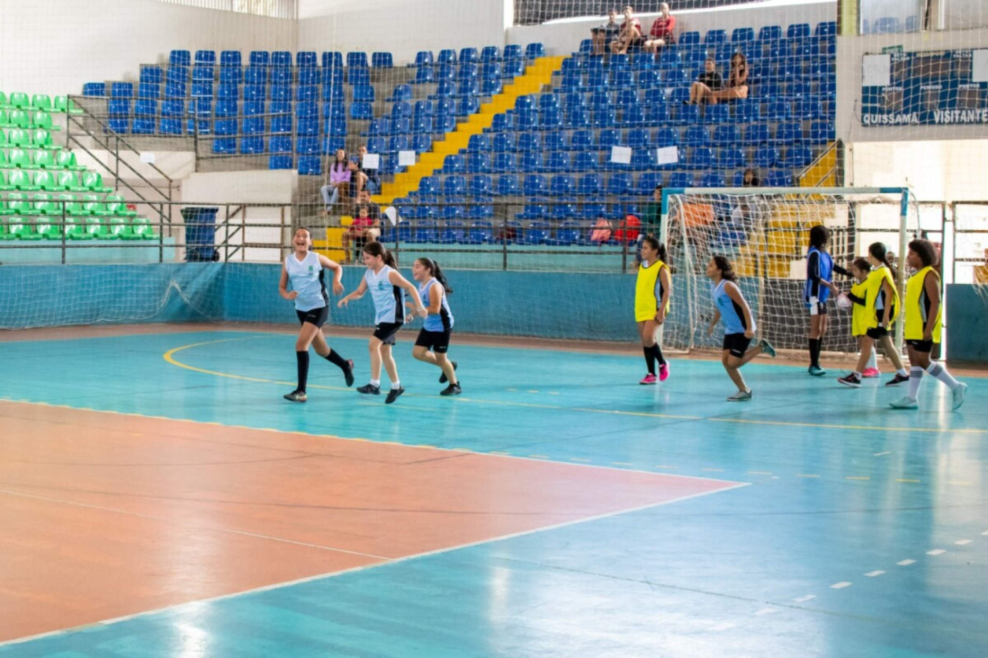  Futebol feminino ganha destaque em Quissamã com apoio da prefeitura em integração de futsal - Foto: Divulgação