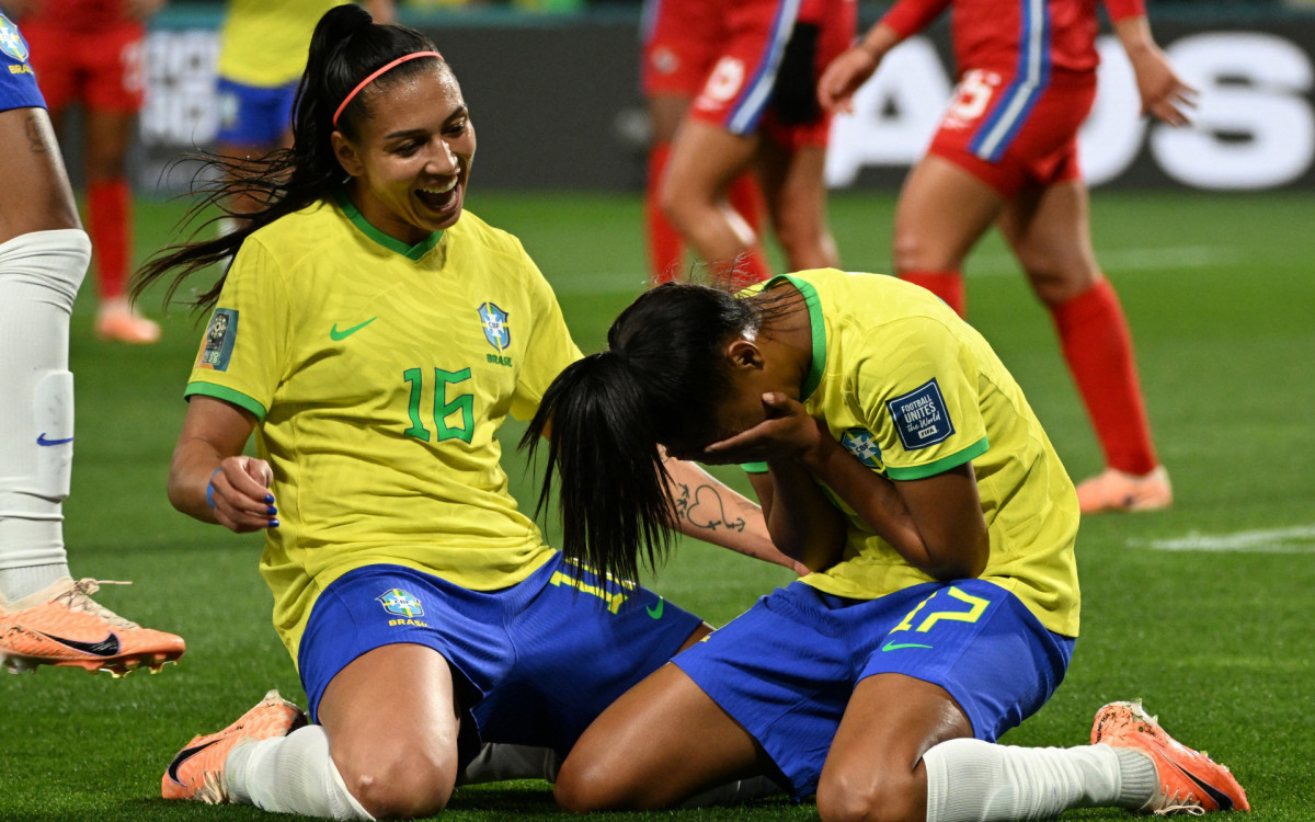 Ary Borges marcou tr&ecirc;s na estreia do Brasil na Copa