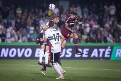 Nino vê equilíbrio em derrota do Fluminense para o Coritiba: 'Fizemos coisas boas'