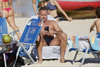 Malvino Salvador chama atenção com corpo definido: 'Envelheceu como vinho'