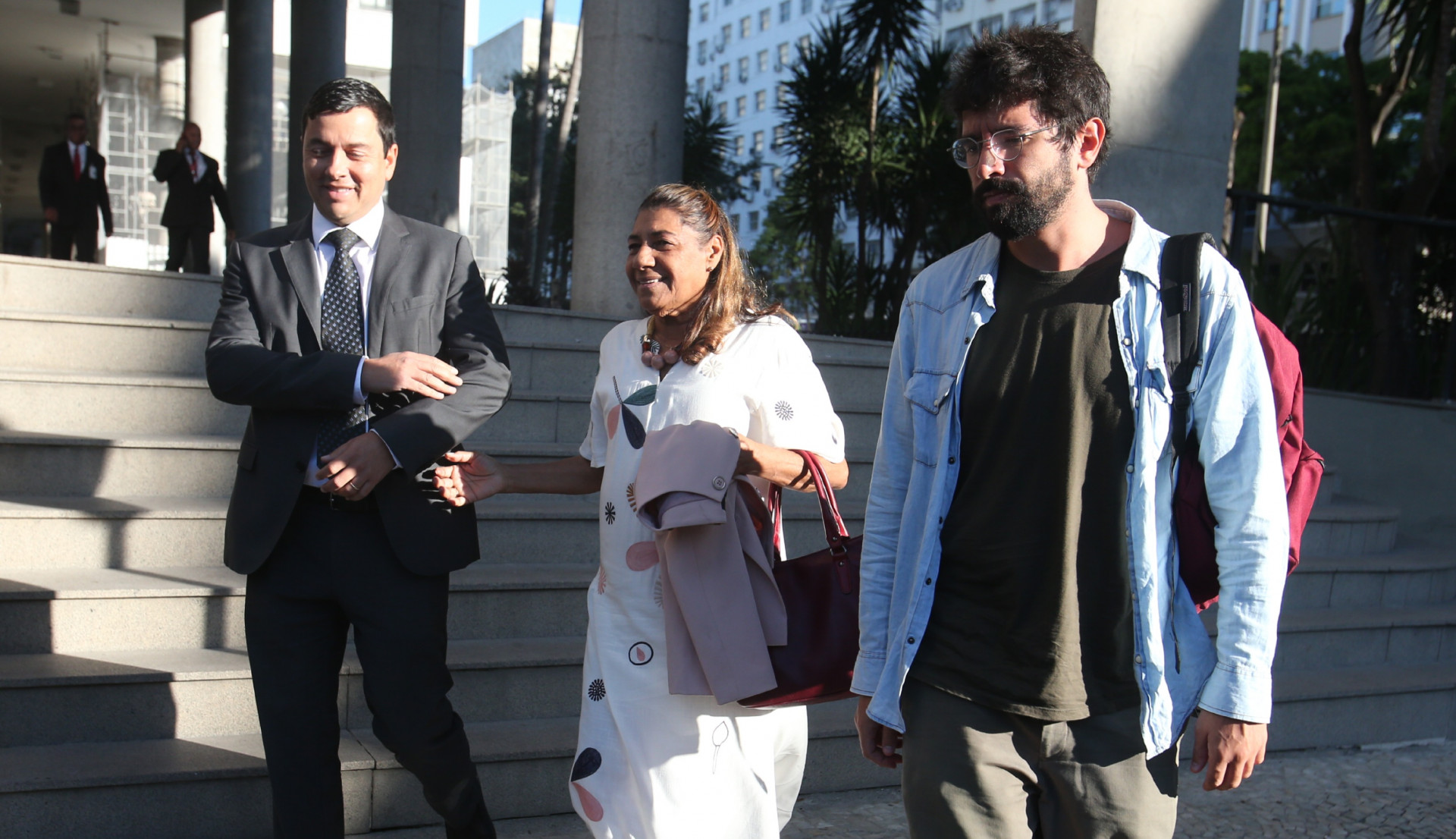 Na foto, a m&atilde;e de Marielle, Marinette da Silva, a caminho da reuni&atilde;o com o Minist&eacute;rio P&uacute;blico do Rio (MPRJ) - Cl&eacute;ber Mendes/Ag&ecirc;ncia O Dia