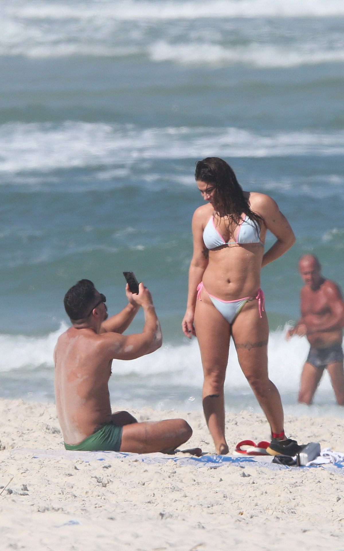 Priscila Fantin Esbanja Beleza Em Manh De Sol No Rio Celebridades O Dia