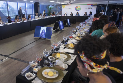 Ministra da Cultura defende presença negra no jornalismo e na política