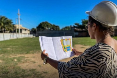 Bairro Colina, em São Pedro da Aldeia, ganha nova praça esportiva e de lazer