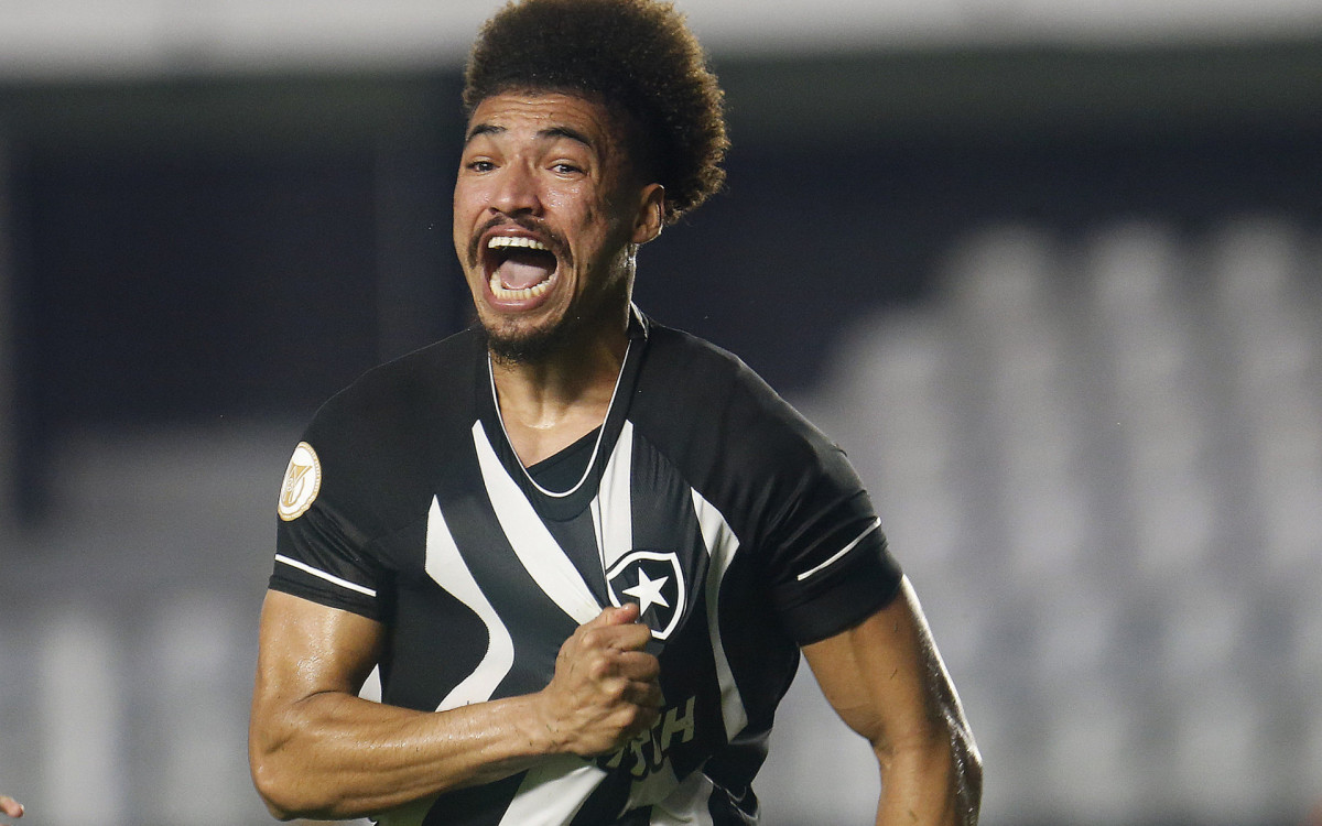 Adryelsol é um dos destaques do Botafogo em 2023