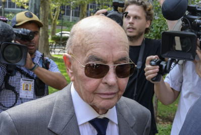 Acusado de tráfico de informação, dono do Tottenham presta depoimento em Nova Iorque