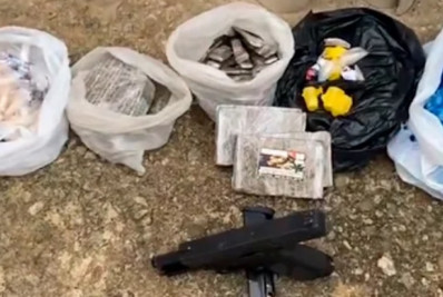 Homem é preso com pistola na Comunidade dos Predinhos