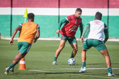 Liverpool faz consulta ao Fluminense e avalia proposta por André